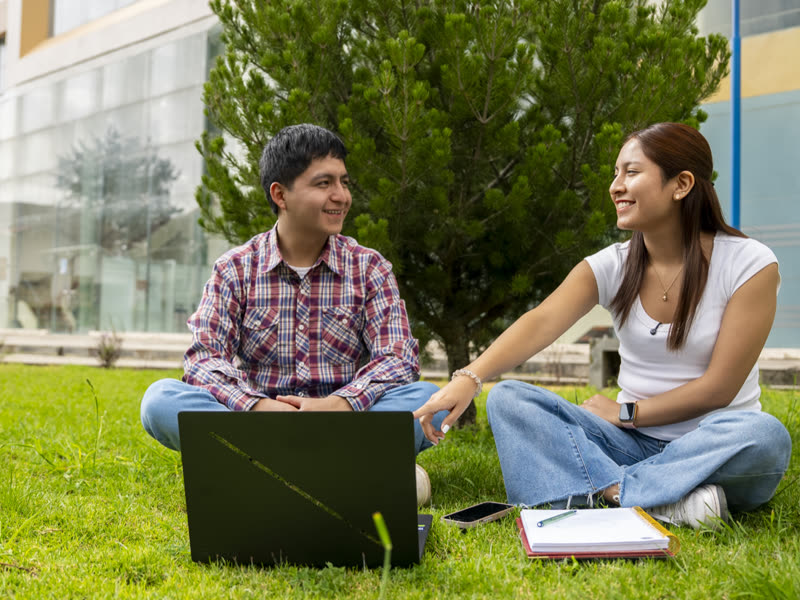 Administración Hotelera y Turismo - UNCP