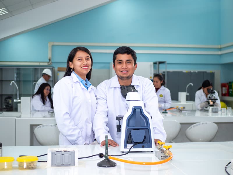 Educación Ciencias Naturales y Ambientales - UNCP